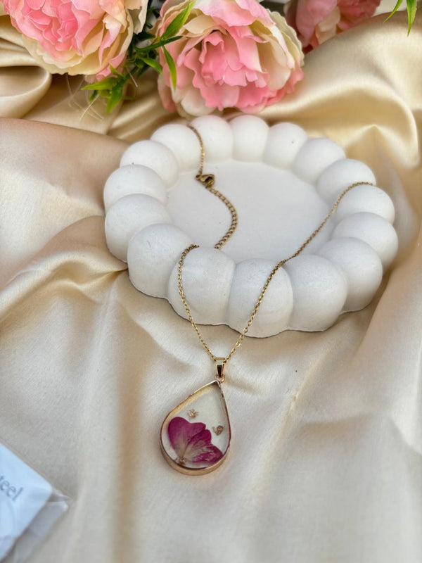 Blossom Resin Pendant