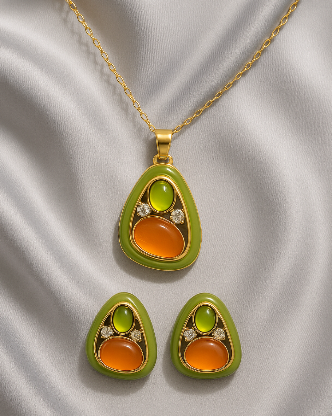 Royal Aura Necklace & Earring Set